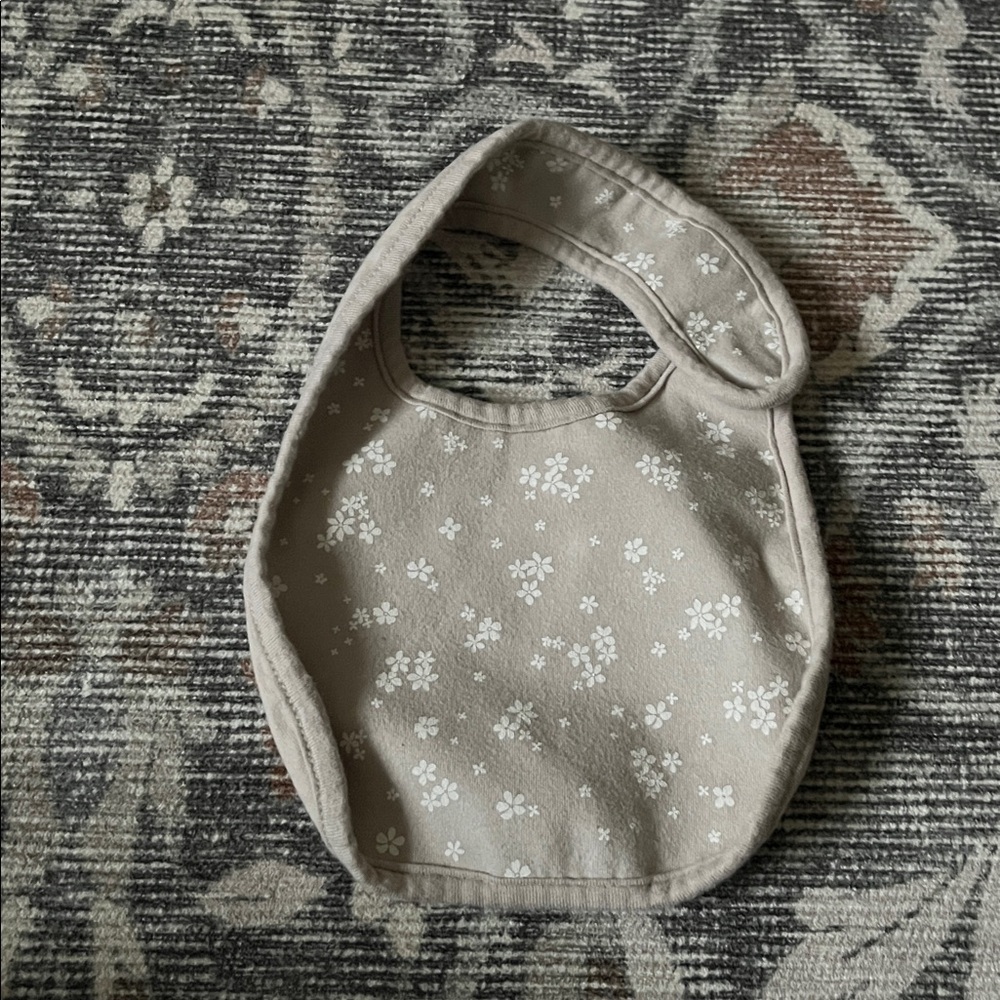 Girls 12-18 Month H&M/Carters Fall/Winter Set - Picture 9 of 15